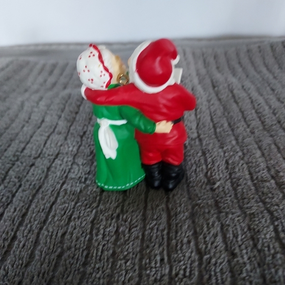 Holiday Duet Handcrafted Ornament - Picture 4 of 6